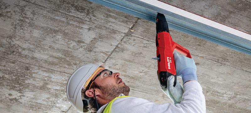 DX 6-F8 Powder-actuated nailer Fully automatic, highly versatile powder-actuated nailer for single fasteners Applications 1